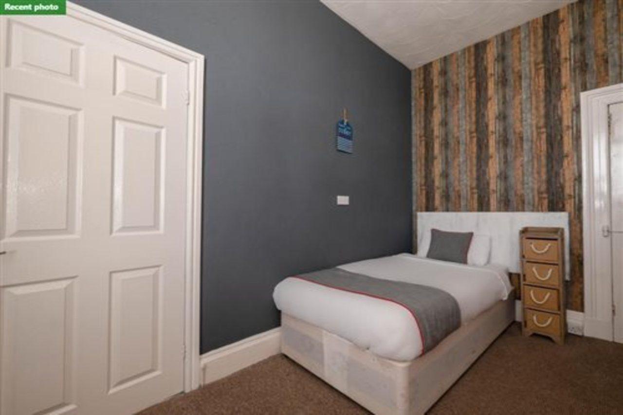 Oyo Pier Hotel Rhyl Buitenkant foto