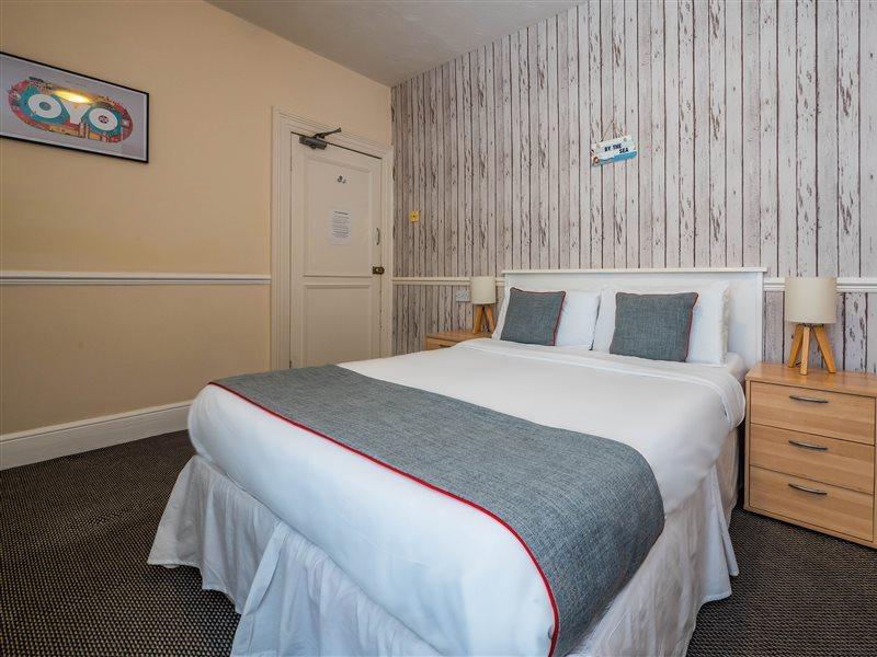 Oyo Pier Hotel Rhyl Buitenkant foto