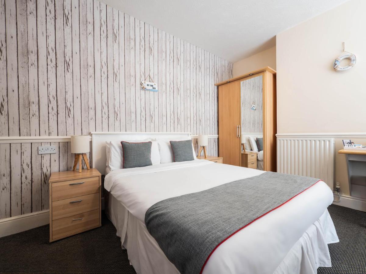 Oyo Pier Hotel Rhyl Buitenkant foto
