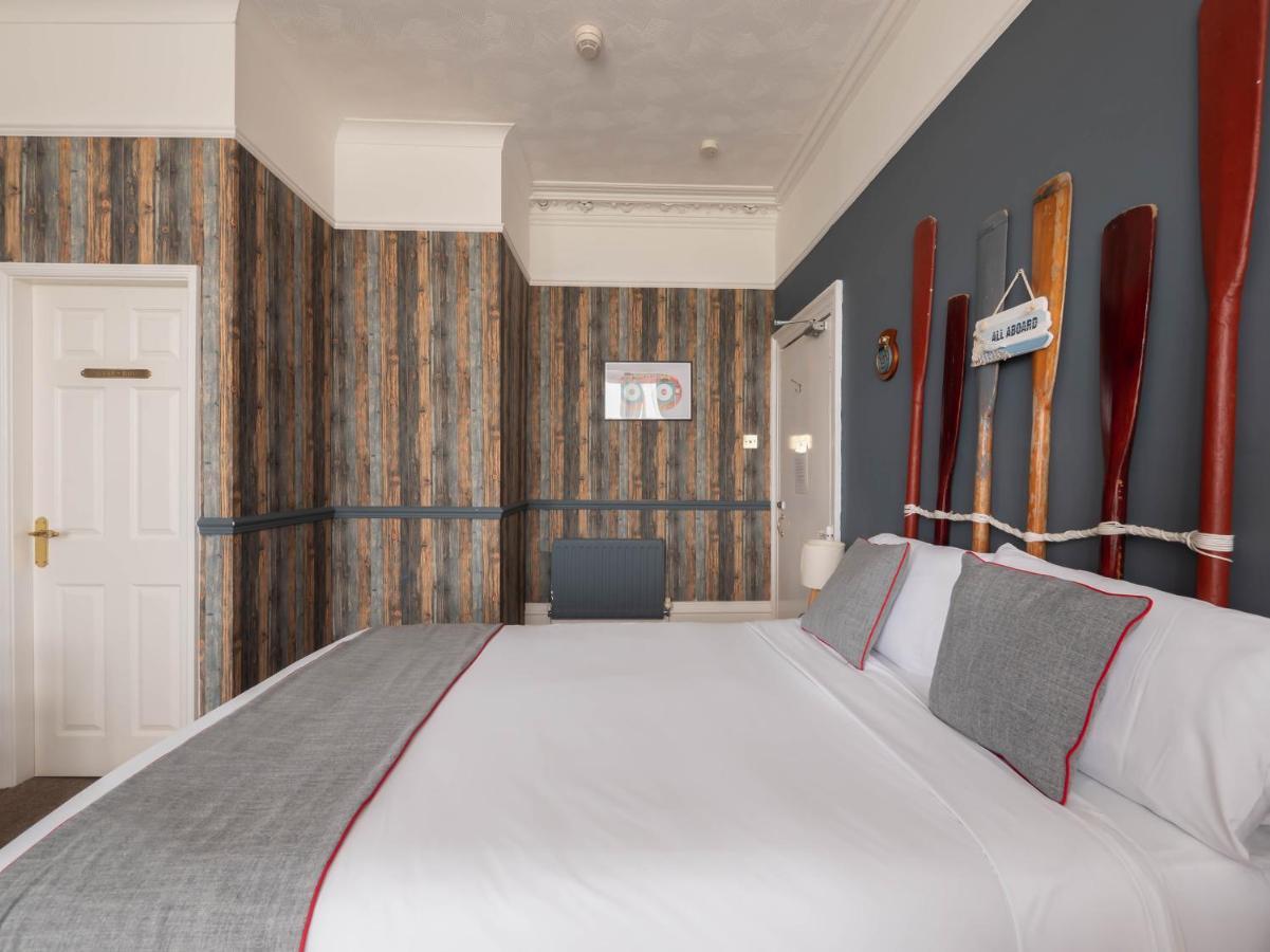 Oyo Pier Hotel Rhyl Buitenkant foto