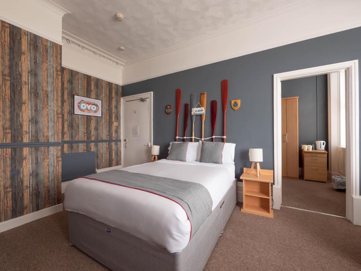 Oyo Pier Hotel Rhyl Buitenkant foto
