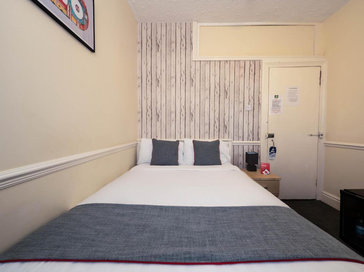 Oyo Pier Hotel Rhyl Buitenkant foto