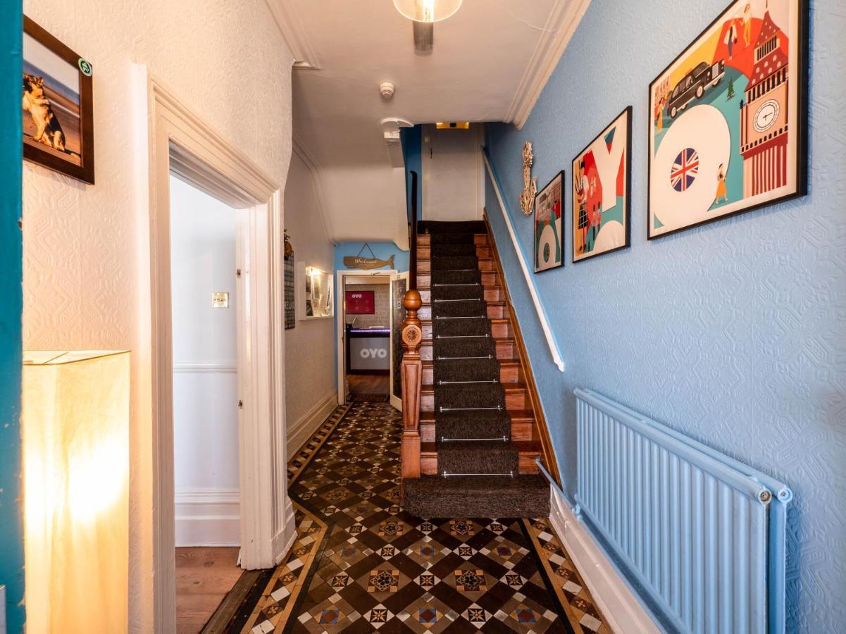 Oyo Pier Hotel Rhyl Buitenkant foto
