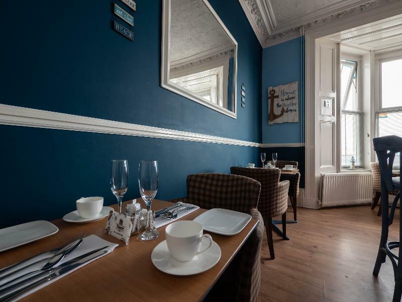 Oyo Pier Hotel Rhyl Buitenkant foto